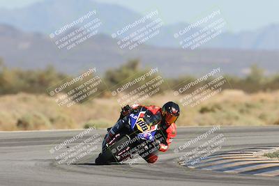 media/Oct-04-2025-CVMA (Sat) [[408bcdd6e4]]/Race 13-Amateur Supersport Open/